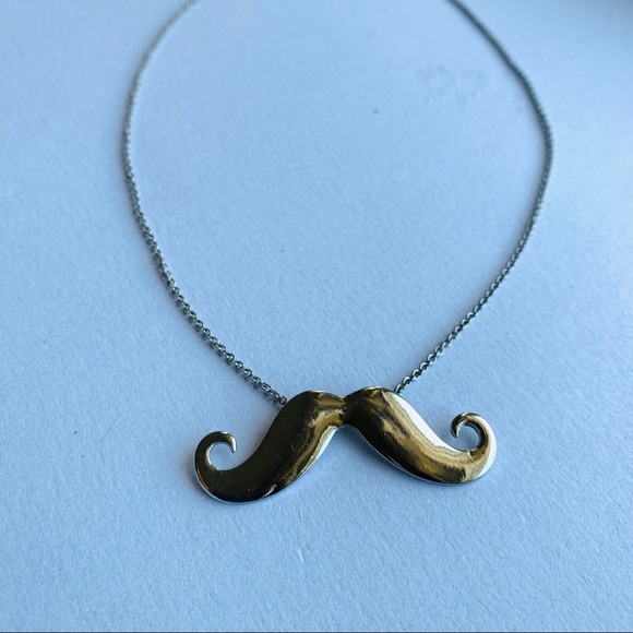 MUSTACHE NECKLACE - Picture 4 of 4